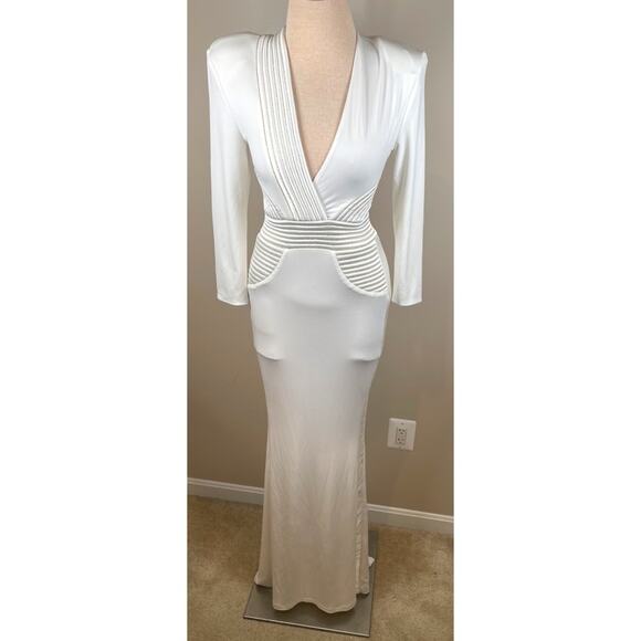 Zhivago Go On Your Own Way Long Sleeve Cutout White Maxi Gown Size 4 - Picture 5 of 11